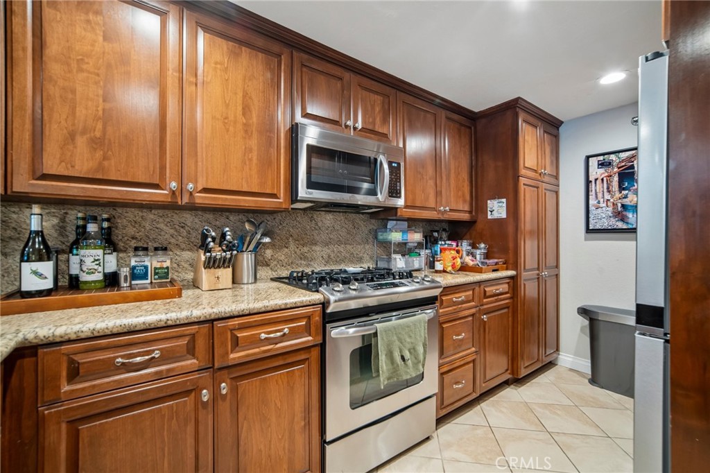 240 Nice Lane 117 Property Photo 14