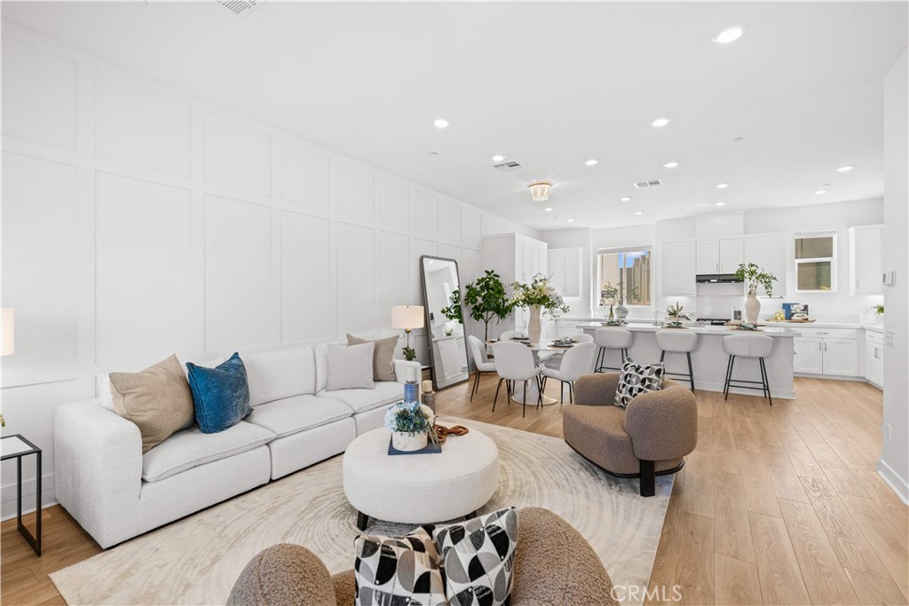 275 Sash Property Photo 1