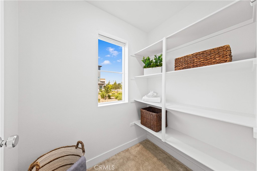 275 Sash Property Photo 12