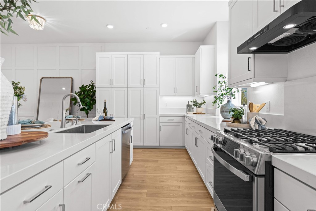 275 Sash Property Photo 17