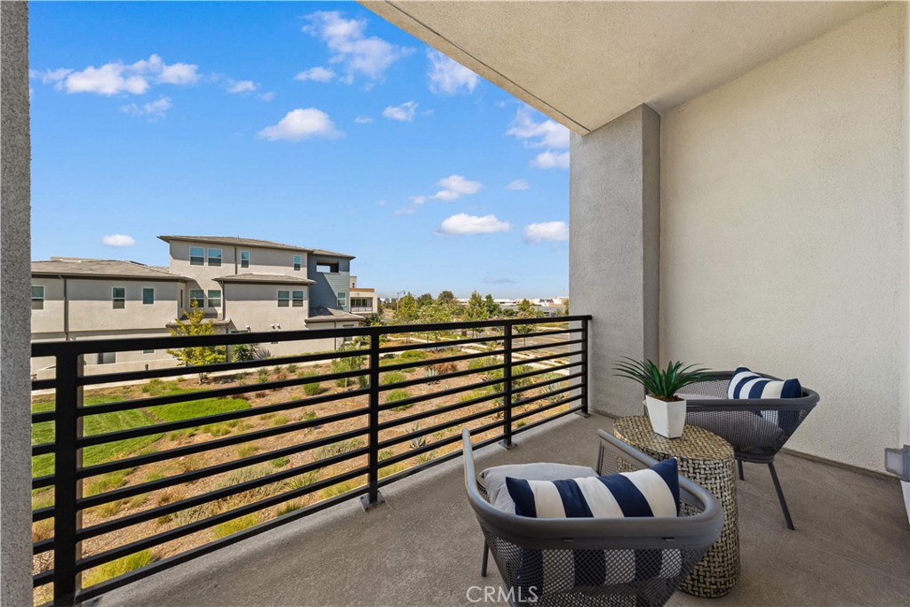 275 Sash Property Photo 25