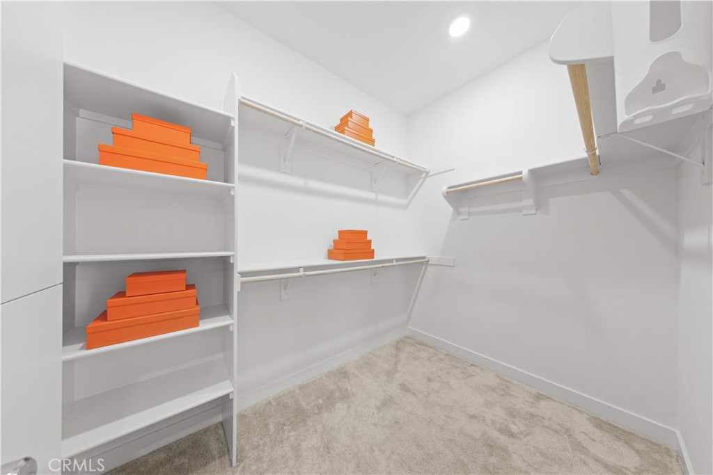 275 Sash Property Photo 35