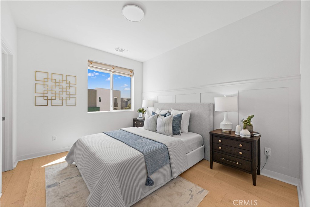 275 Sash Property Photo 36