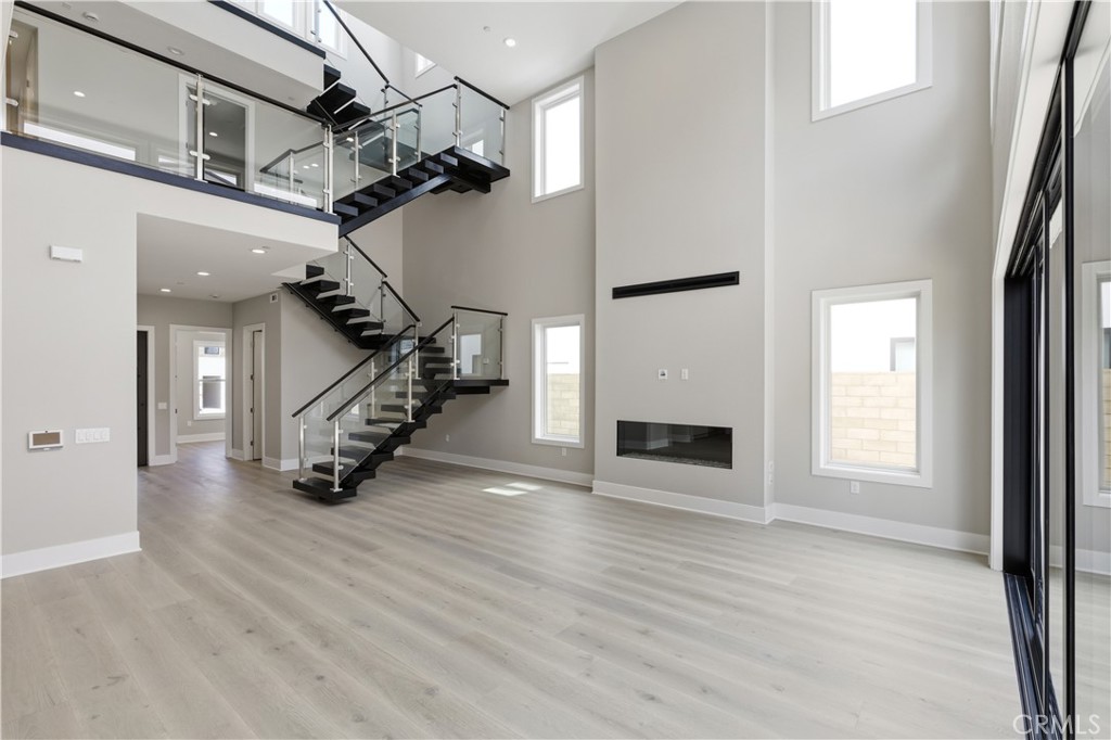 156 Apron Property Photo 1