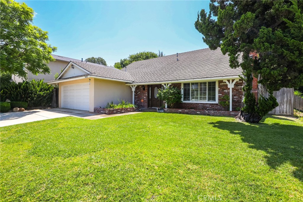 26612 Saddleback Property Photo 1