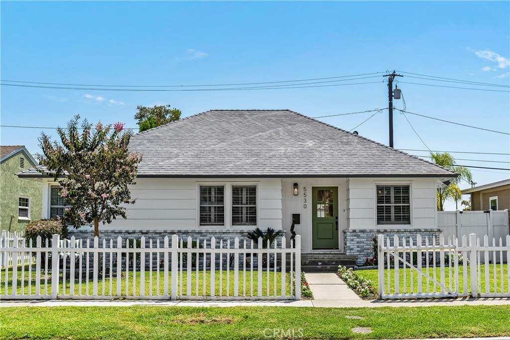 5530 E Pageantry Property Photo
