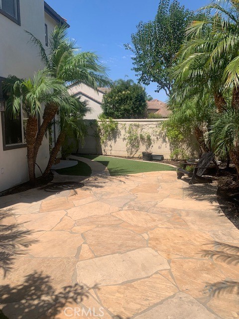 18 Menton Property Photo 27