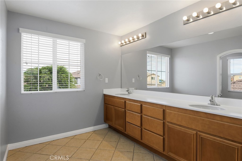 13239 Placentia Street Property Photo 15