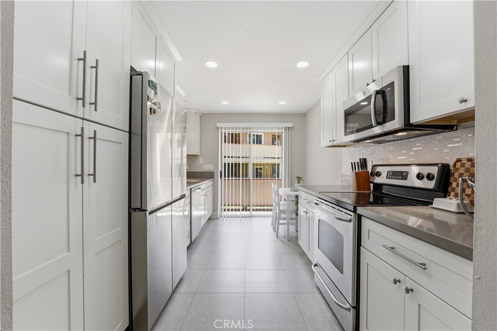 5025 D Twilight Canyon Property Photo 9
