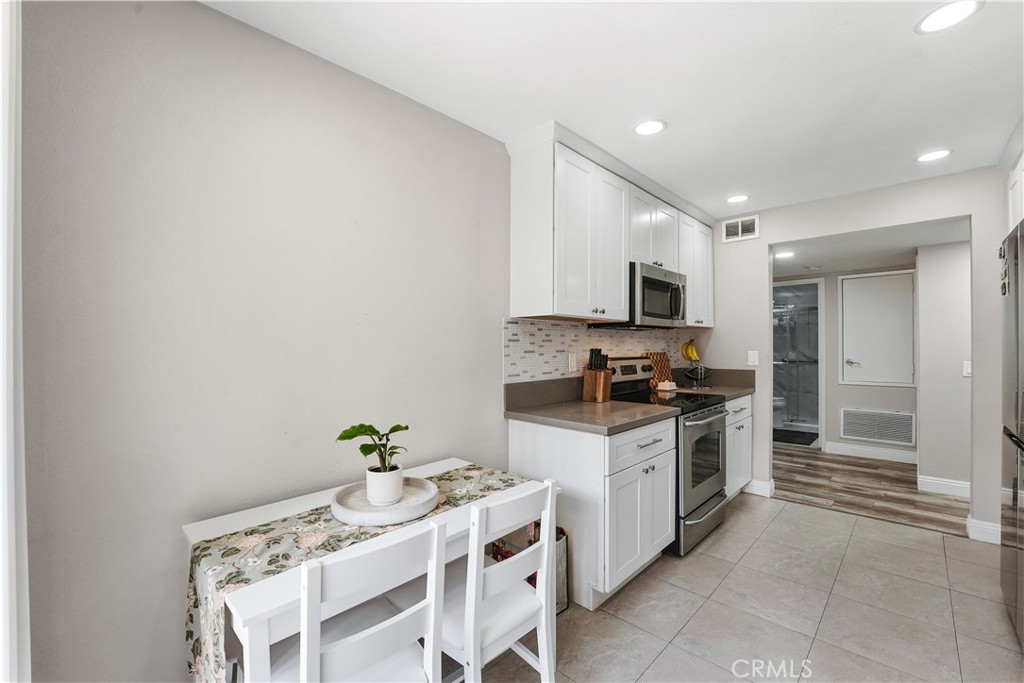 5025 D Twilight Canyon Property Photo 13