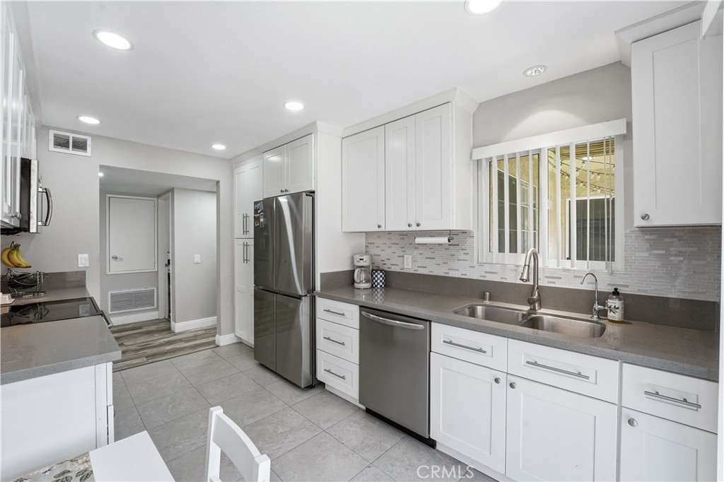 5025 D Twilight Canyon Property Photo 14
