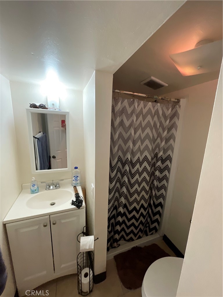 1852 W 17th Property Photo 26