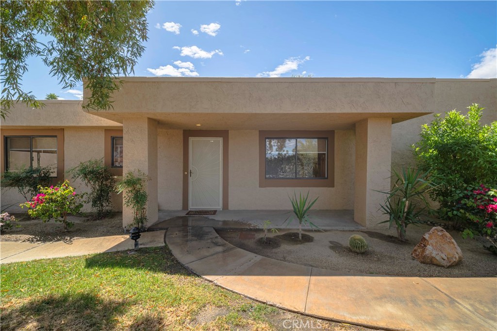 47673 Desert Sage Court Property Photo 2