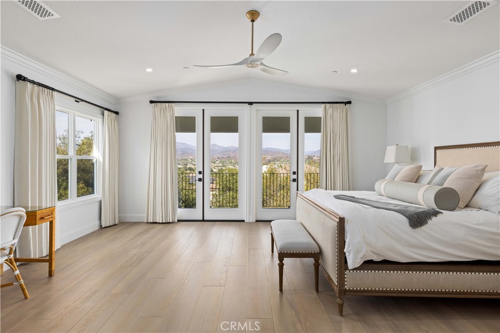 6 Shale Property Photo 21