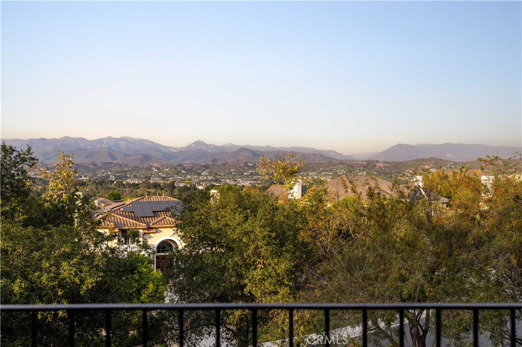 6 Shale Property Photo 23