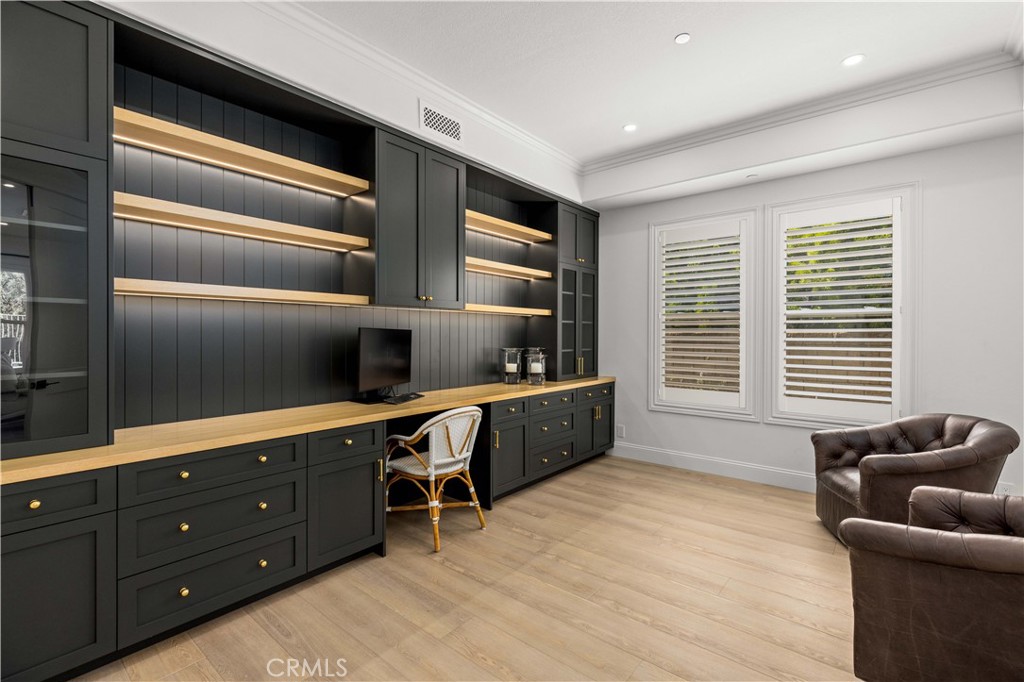 6 Shale Property Photo 31