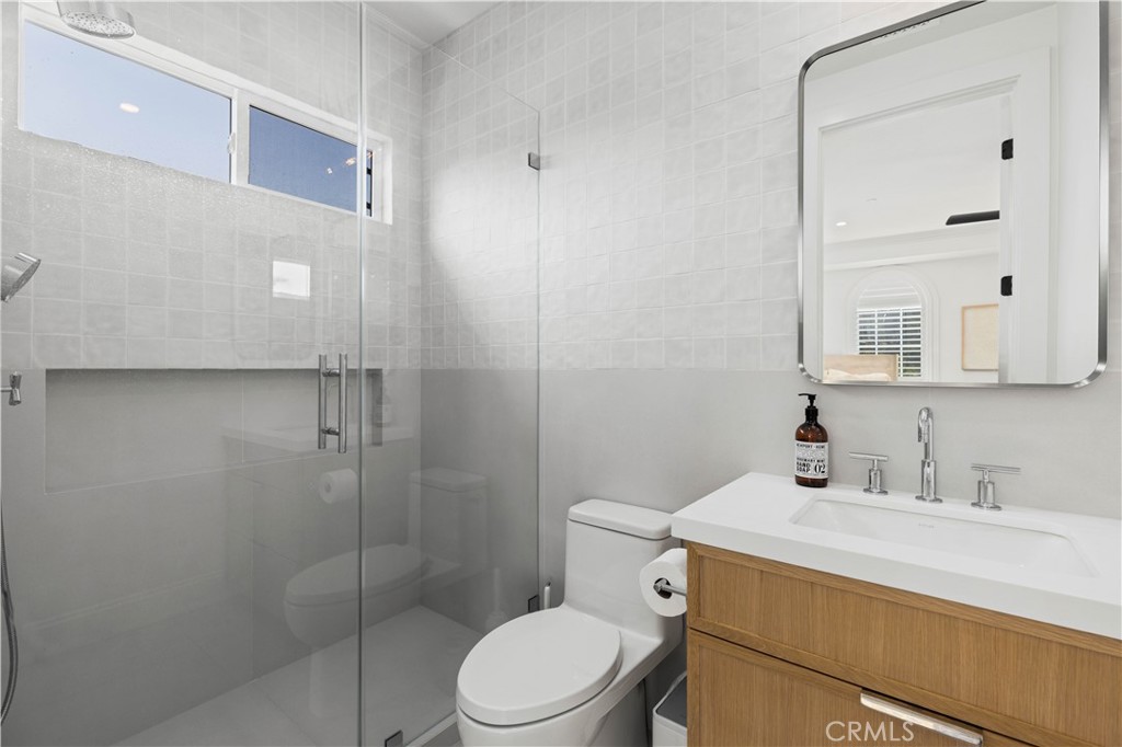 6 Shale Property Photo 33