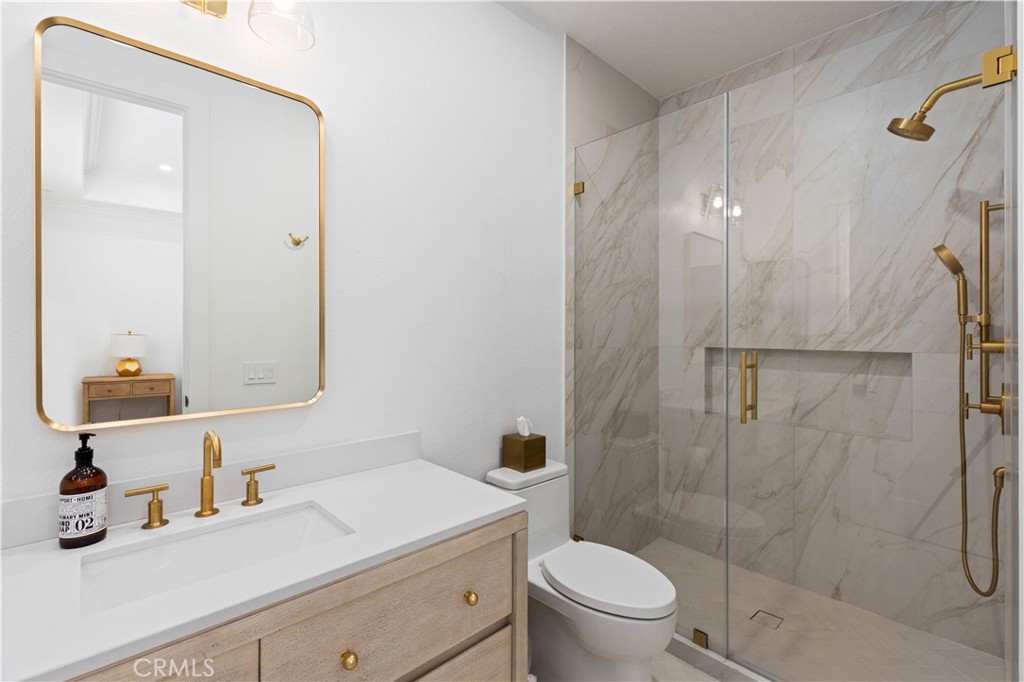 6 Shale Property Photo 39