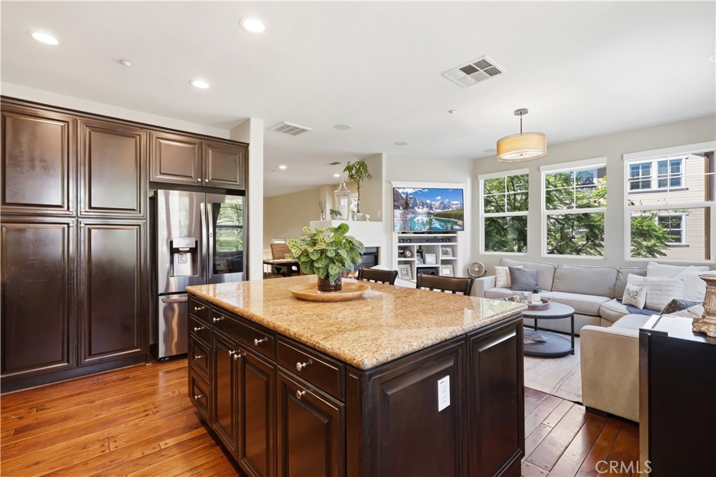 2 Sheridan Property Photo 20