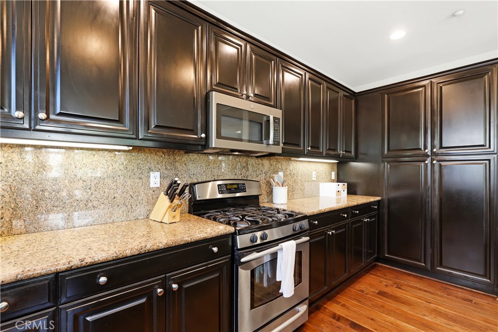 2 Sheridan Property Photo 22
