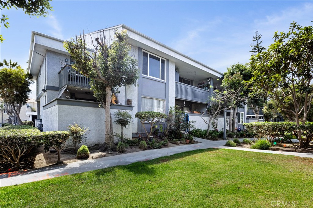 16962 Pacific Coast 201 Property Photo 4