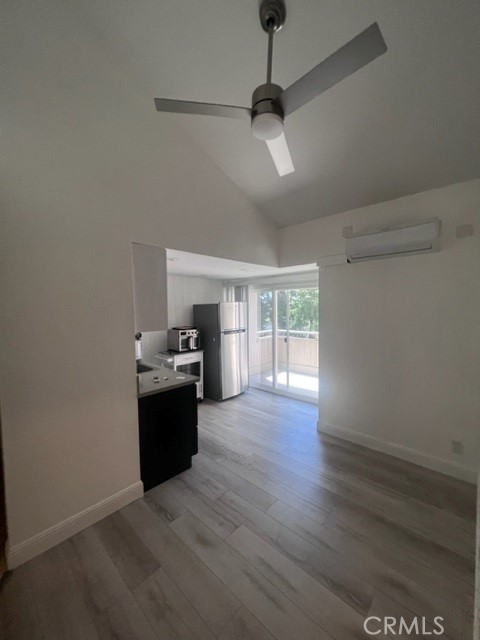 23541 Avenida La Caza Property Photo 2