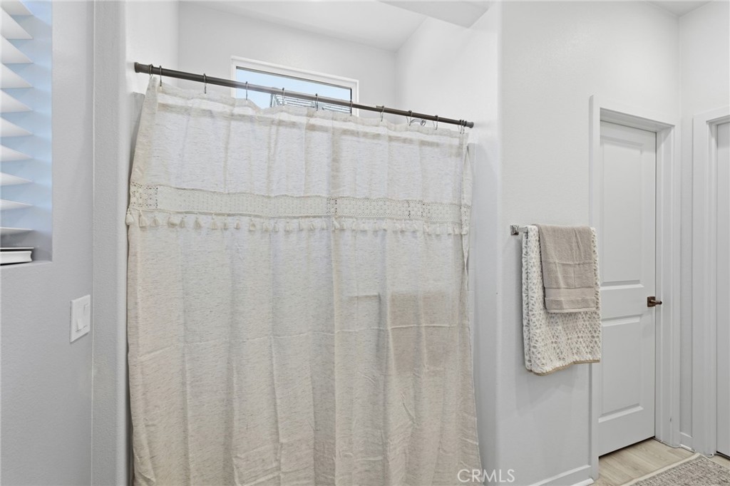 16145 Sandpiper Ave Property Photo 23