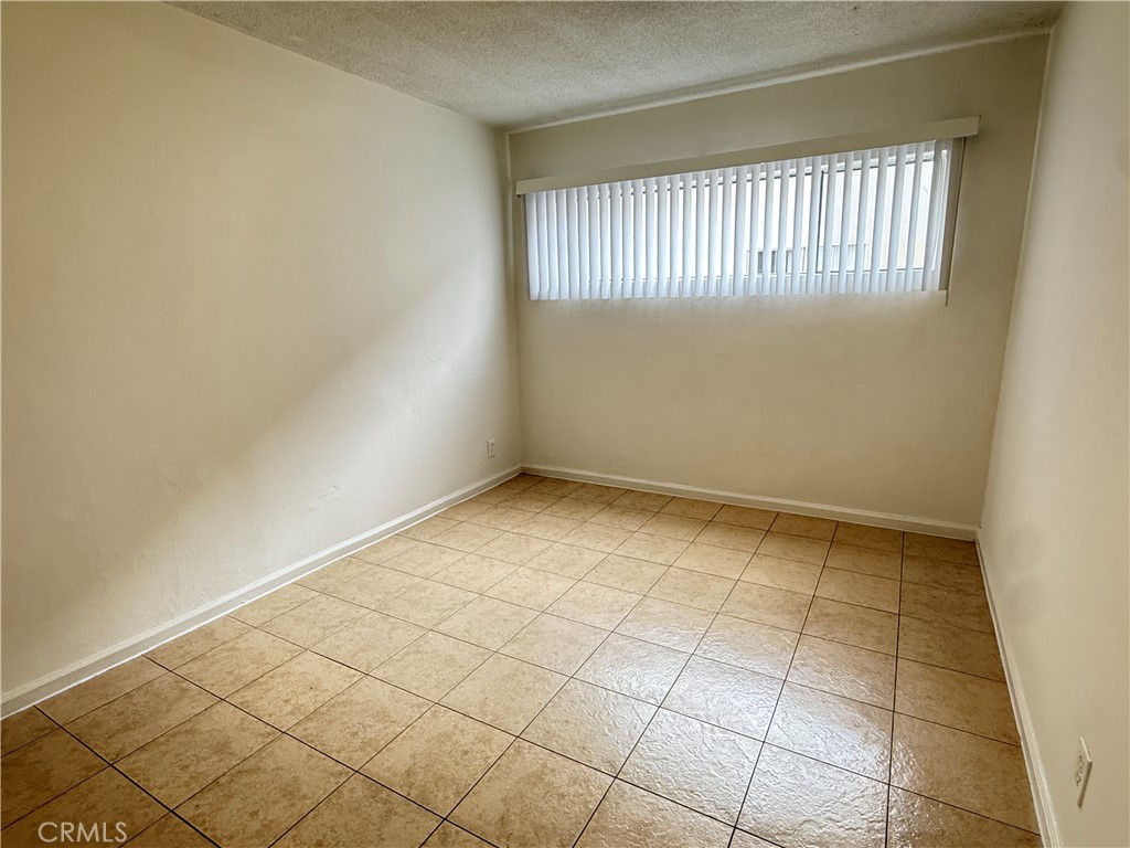 1168 E Mayfair 5 Property Photo 5