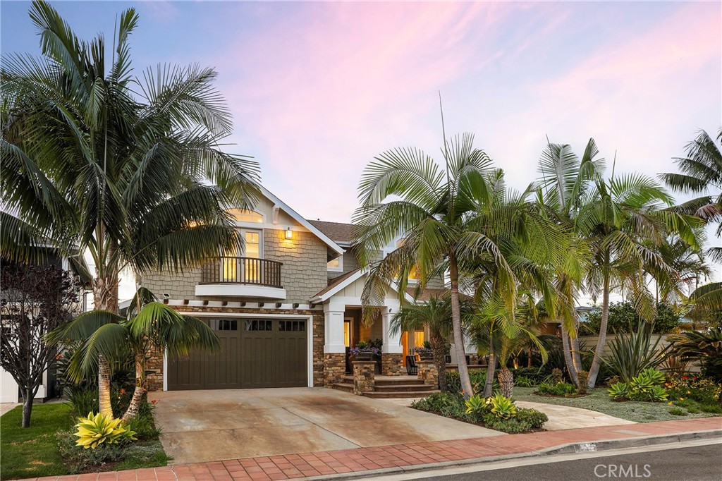 216 Avenida Princesa