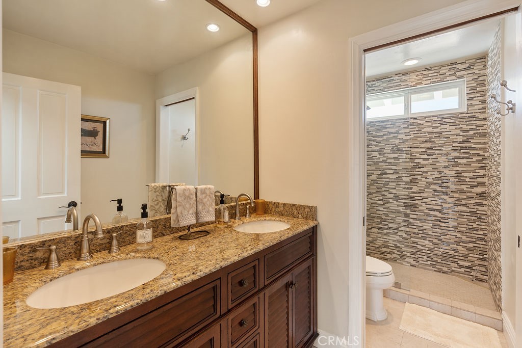 9781 Crestview Circle Property Photo 20