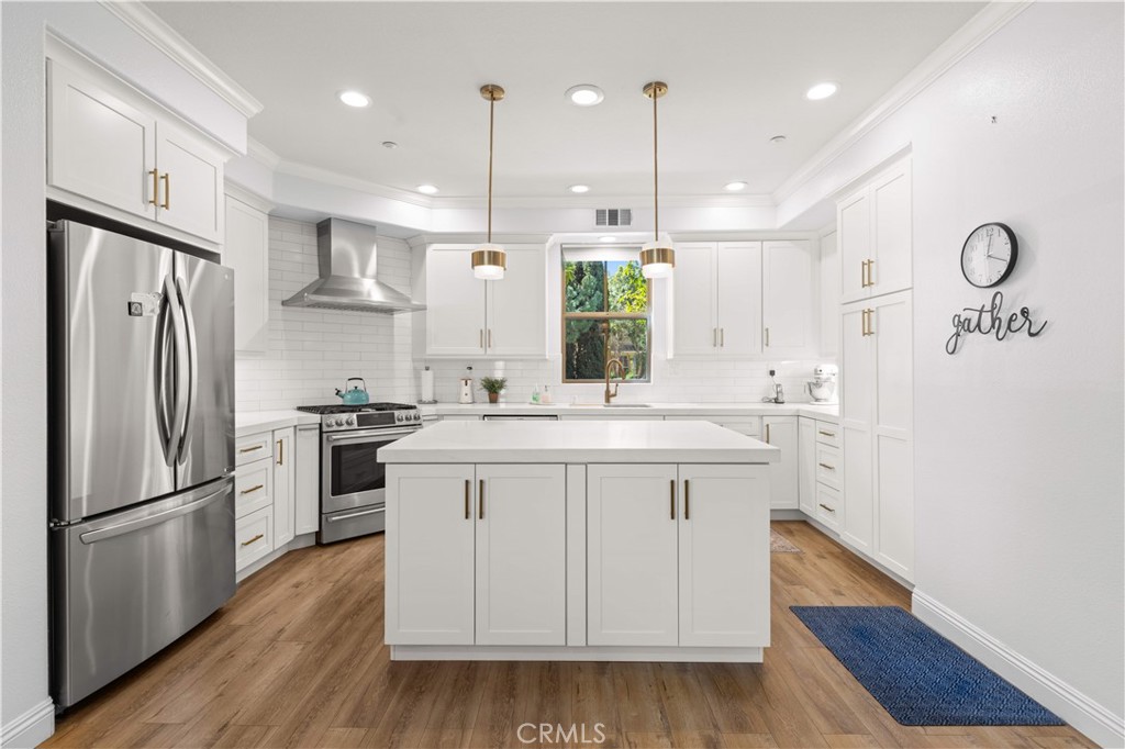 111 Chantilly Property Photo 18