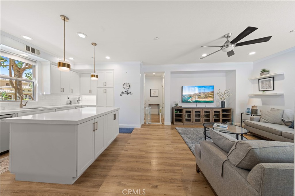 111 Chantilly Property Photo 24