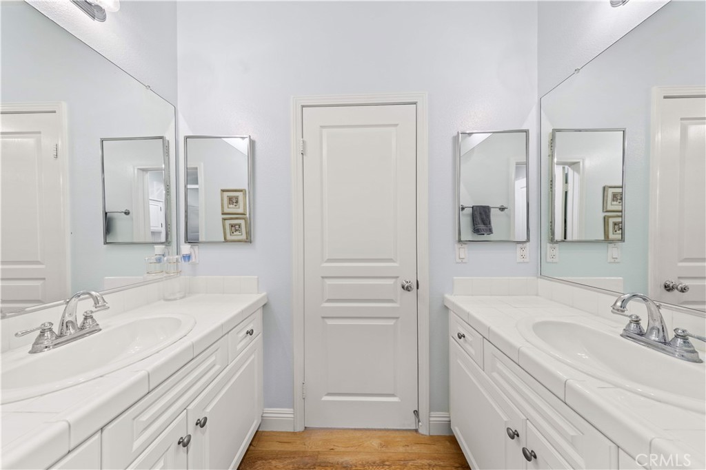 111 Chantilly Property Photo 49