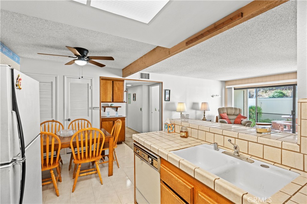 23 Country Mile Road Property Photo 10