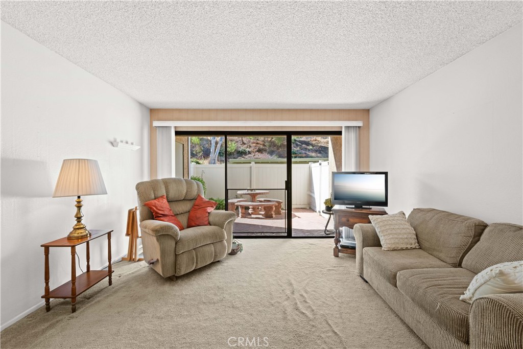 23 Country Mile Road Property Photo 14
