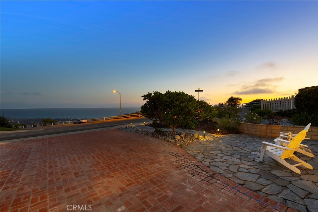 880 Avenida Acapulco Property Photo 53