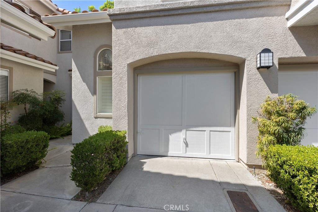 230 California Court Property Photo 5