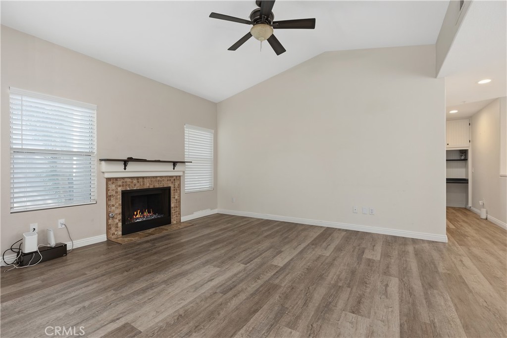 230 California Court Property Photo 11