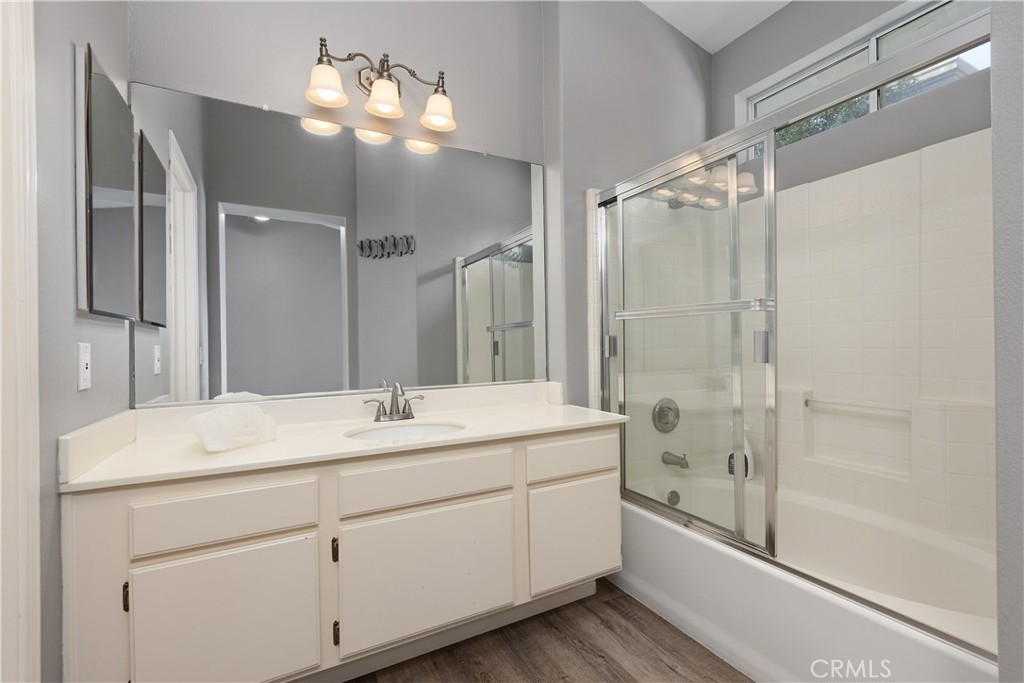 230 California Court Property Photo 13