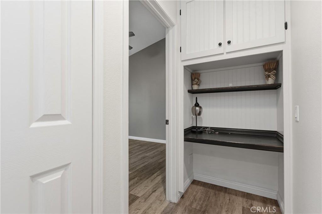 230 California Court Property Photo 19