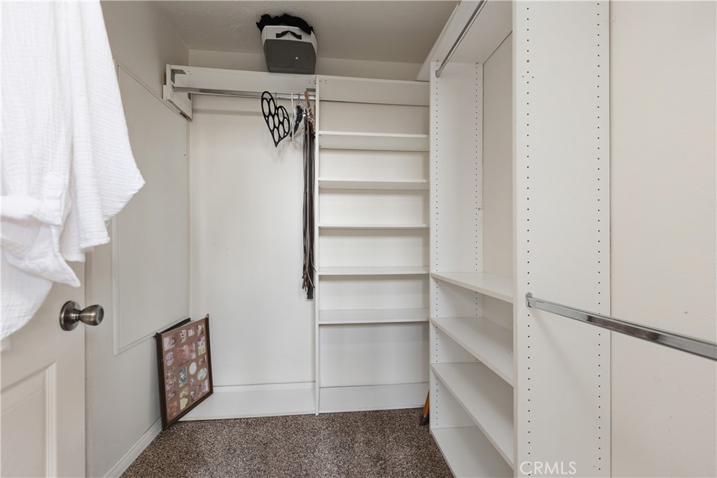230 California Court Property Photo 20