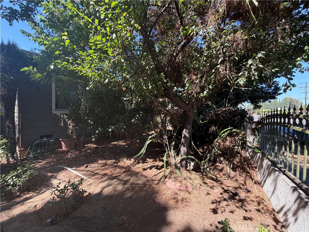 18750 Nordhoff Property Photo 3