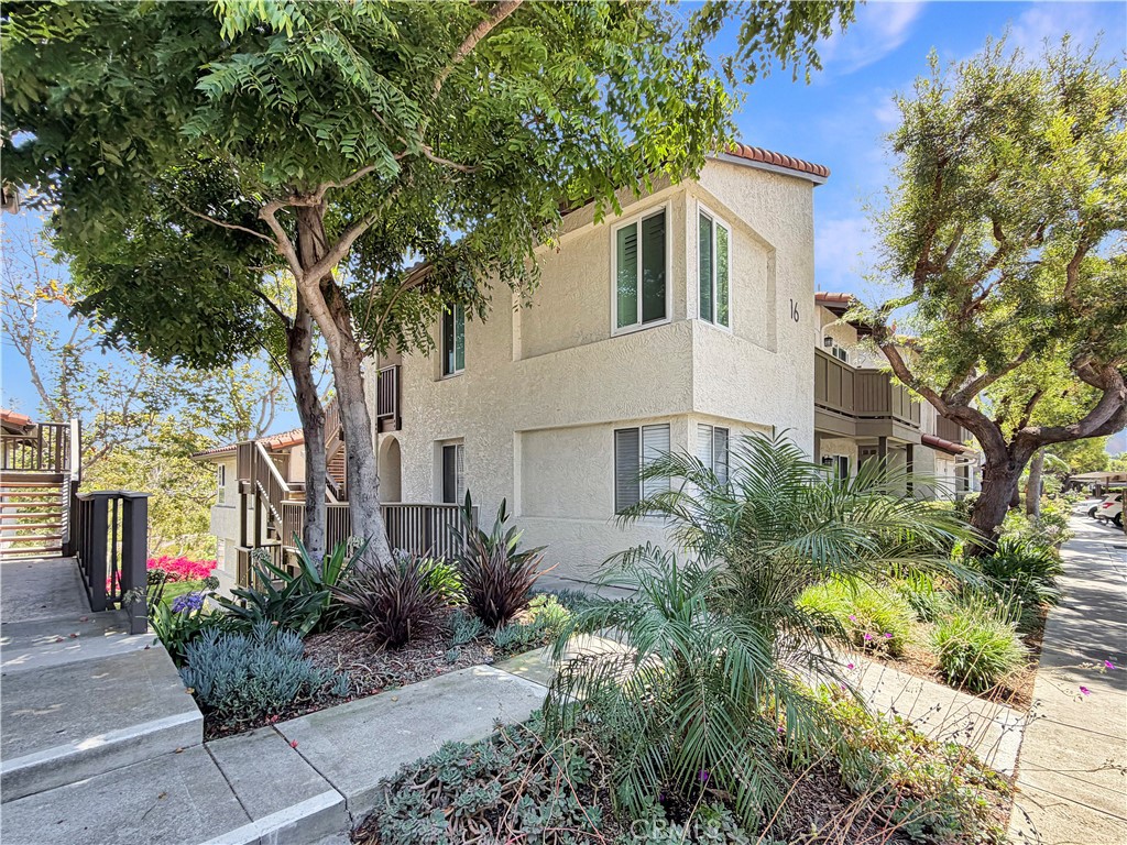16 Corniche #A Property Photo 1