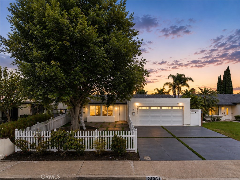 24961 Express Property Photo