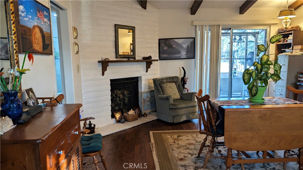 42151 Crest Property Photo 3