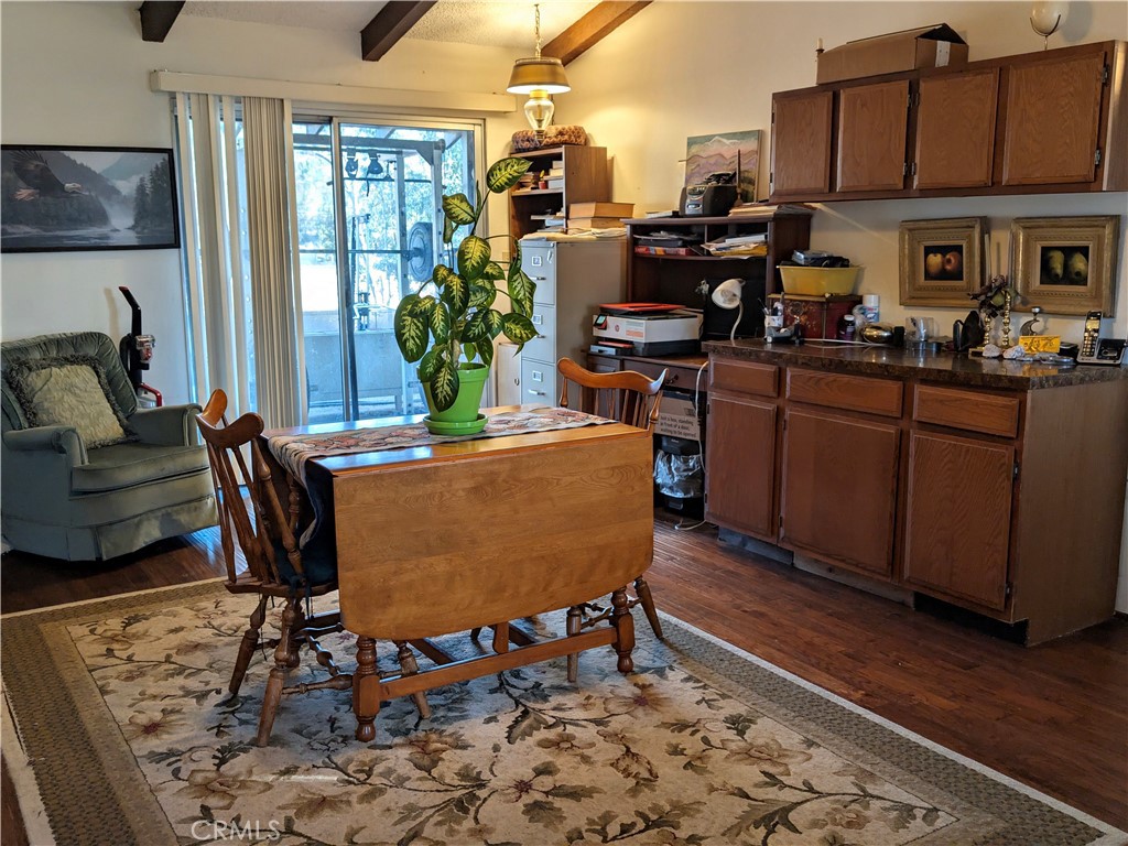 42151 Crest Property Photo 4