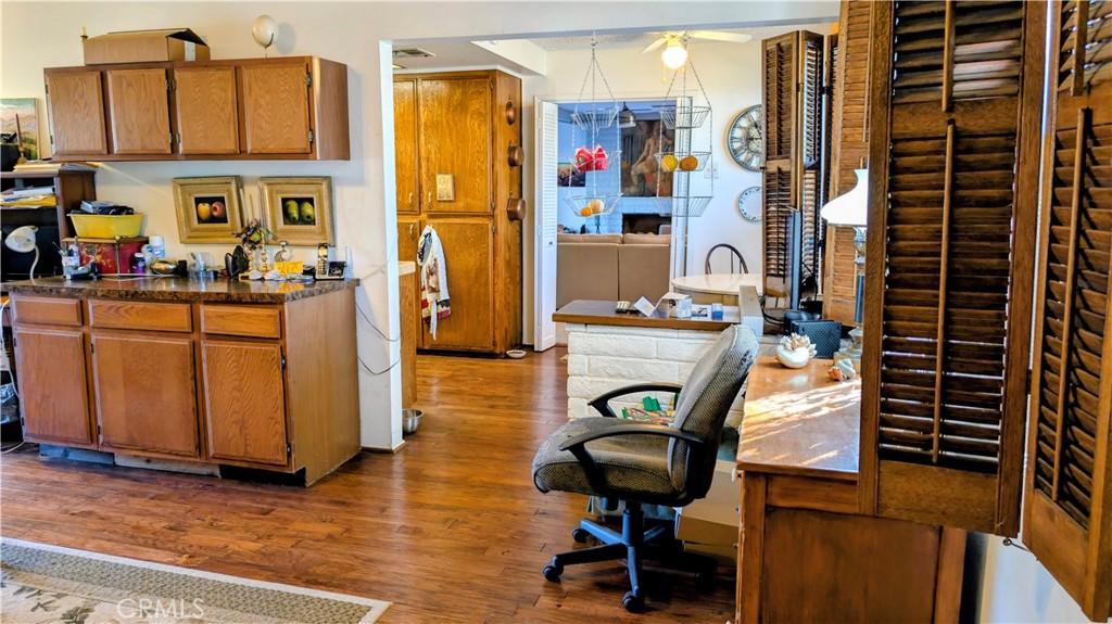 42151 Crest Property Photo 5