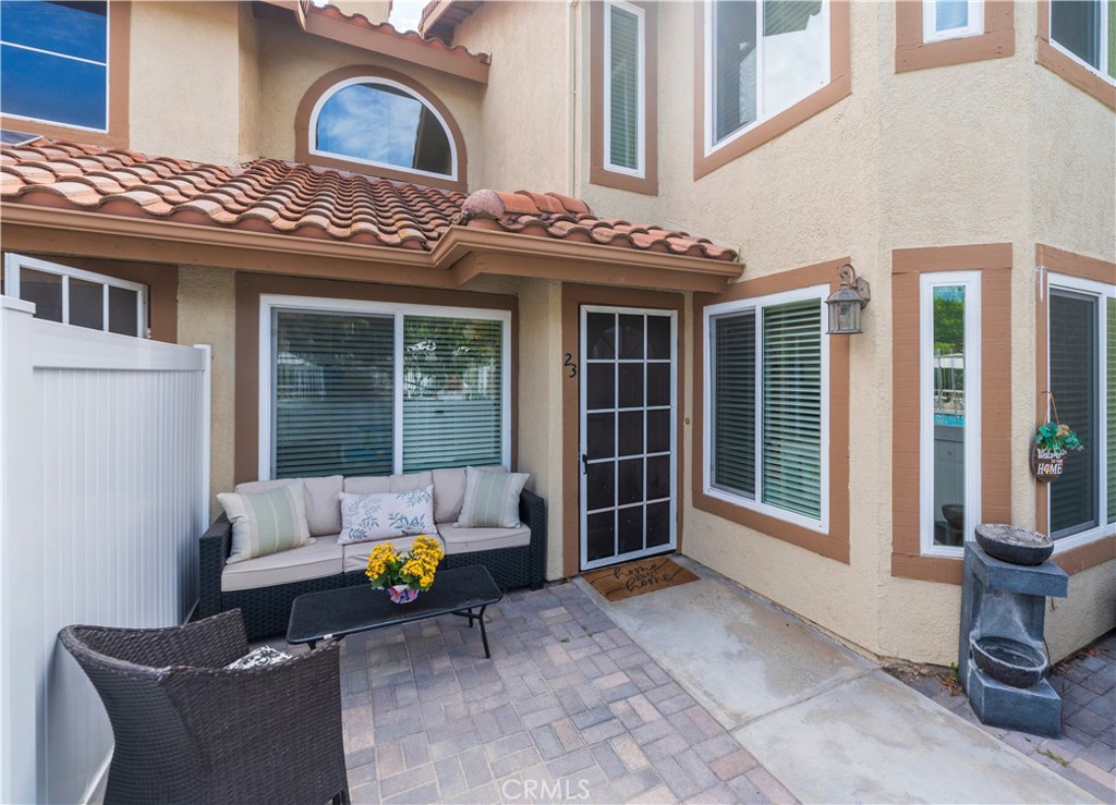 23 Vista Colinas Property Photo 1