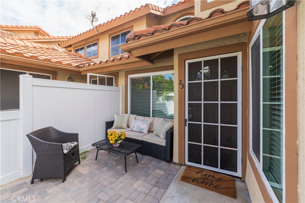23 Vista Colinas Property Photo 6