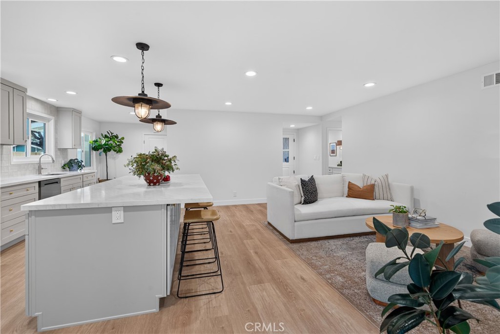 5382 Christal Property Photo 7